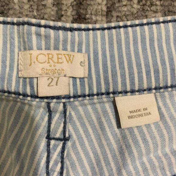 J. Crew Women's Size 27 Blue White Striped Stretch Mom Shorts Cuffed Hems - Picture 3 of 8